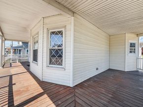 546 Shirley St, Winthrop MA 02152
