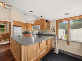10 Great Neck Rd, Wareham MA 02571
