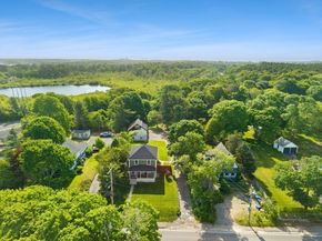 10 Great Neck Rd, Wareham MA 02571