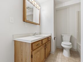 39 Parlin St 404, Everett MA 02149