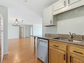 39 Parlin St 404, Everett MA 02149