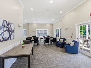 320 Middlesex Ave D208, Medford MA 02155