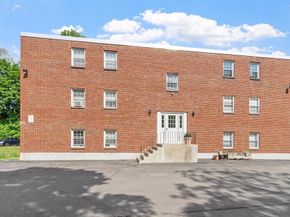 276 Albion Street 12, Wakefield MA 01880