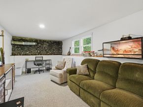 56 King Street, Uxbridge MA 01569