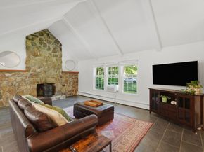 56 King Street, Uxbridge MA 01569