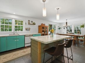 56 King Street, Uxbridge MA 01569