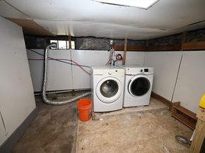 14 Derby St, Worcester MA 01604