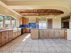 5 Osgood Rd, Charlton MA 01507