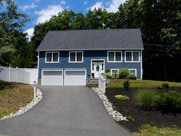 7 Tabor Rd, Uxbridge MA 01569
