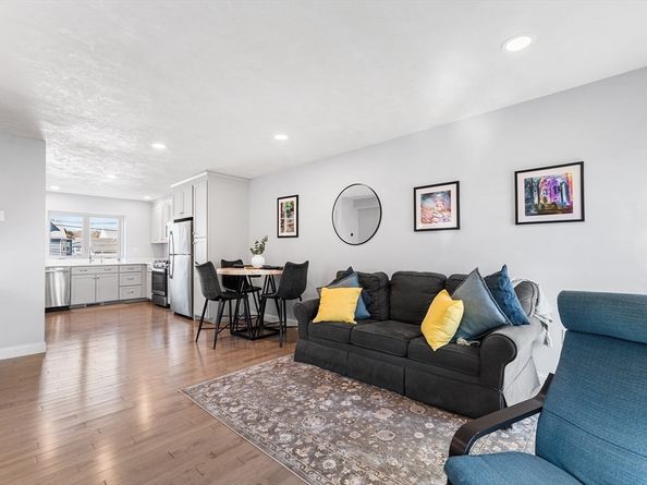 18 1/2 Dalton Ct 18 1/2, Peabody MA 01960
