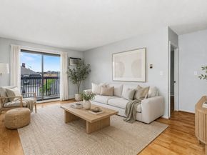 10 William St 37, Watertown MA 02472