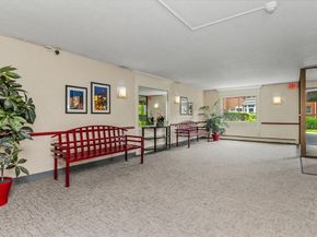 10 William St 37, Watertown MA 02472