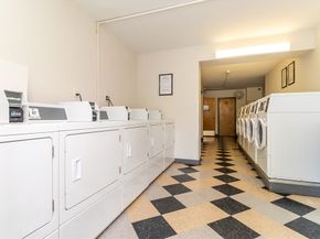 10 William St 37, Watertown MA 02472