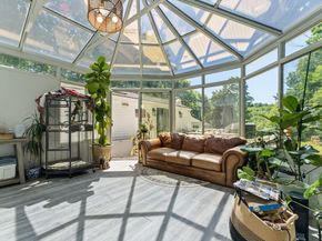 211 Village St, Medway MA 02053