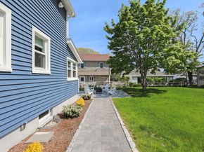 47 Nanumett St, Wareham MA 02532