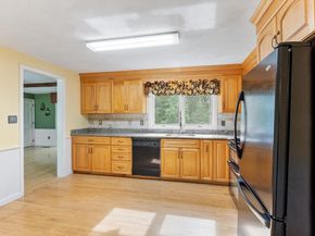 83 Providence Rd, Westford MA 01886