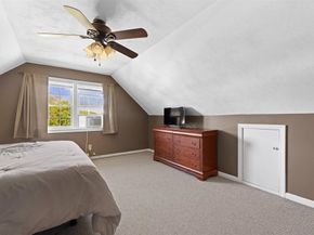 33 Lakeview Ave, Dudley MA 01571