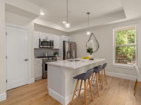 12 Arnold Circle 3, Cambridge MA 02139