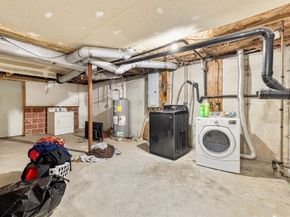 28 Armory Ln, Southbridge MA 01550