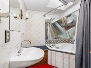 28 Armory Ln, Southbridge MA 01550