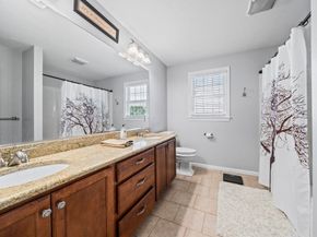 67 Franklin St, Halifax MA 02338