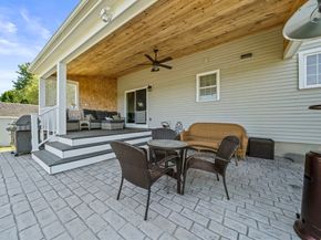 67 Franklin St, Halifax MA 02338