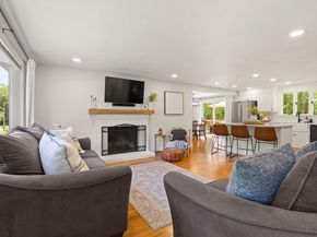 10 Lucille Ave, Westford MA 01886