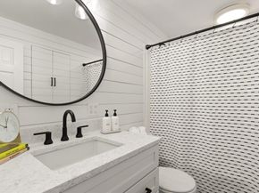 10 Lucille Ave, Westford MA 01886