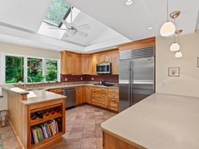 42 Temple Road, Wellesley MA 02482