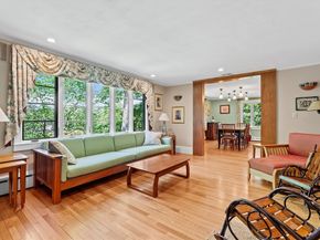 42 Temple Road, Wellesley MA 02482