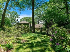 42 Temple Road, Wellesley MA 02482