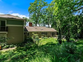 42 Temple Road, Wellesley MA 02482