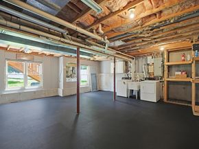 6 Oakwood Ct., Framingham MA 01701