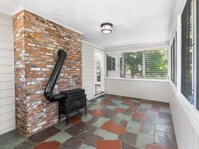 4 June Ln, Newton MA 02458