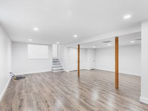 4 June Ln, Newton MA 02458