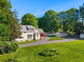 94 W Plain St, Wayland MA 01778