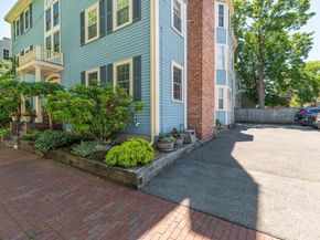 6 Temple Street 3, Newburyport MA 01950