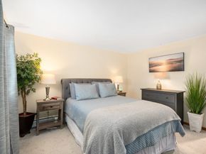6 Temple Street 3, Newburyport MA 01950