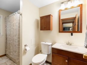 6 Temple Street 3, Newburyport MA 01950