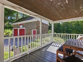51 Grove St, Reading MA 01867