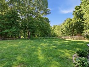 51 Grove St, Reading MA 01867