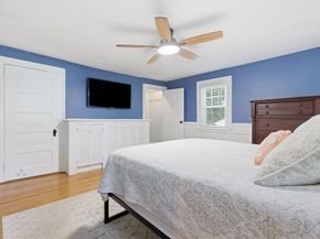 51 Grove St, Reading MA 01867