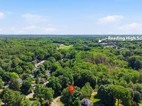 51 Grove St, Reading MA 01867
