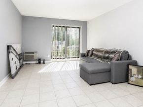 103 Newman Rd 17, Malden MA 02148