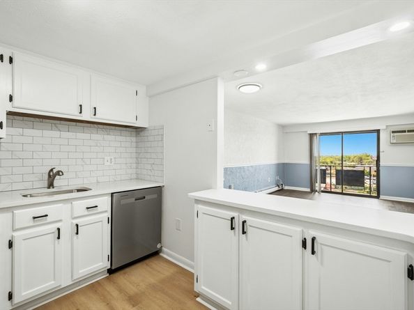 585 Revere Beach Pkwy 509, Revere MA 02151