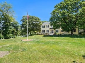 53 Farm St, Blackstone MA 01504