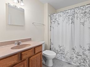 53 Farm St, Blackstone MA 01504