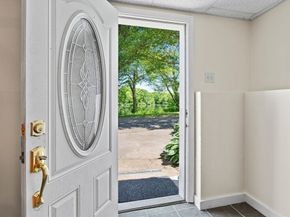 53 Farm St, Blackstone MA 01504