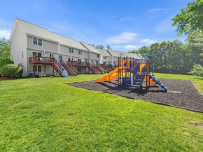 100 Nutting Rd C1, Westford MA 01886