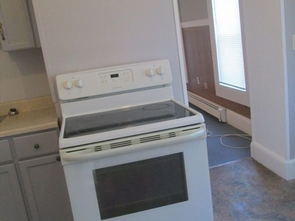3 Lynn St, Fitchburg MA 01420